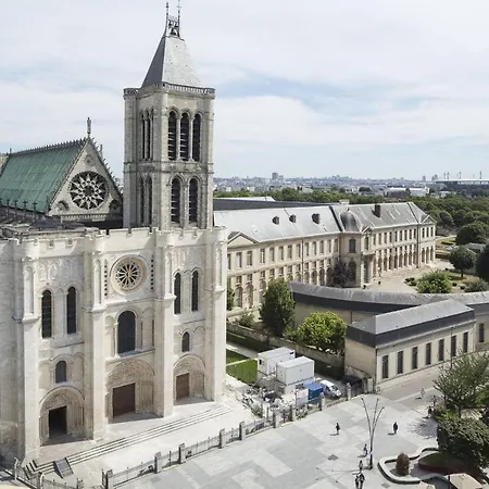 Chic Apart With Parking Near Paris *